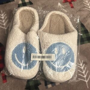 Cozy Kids' Slippers with Blue Smiley Face